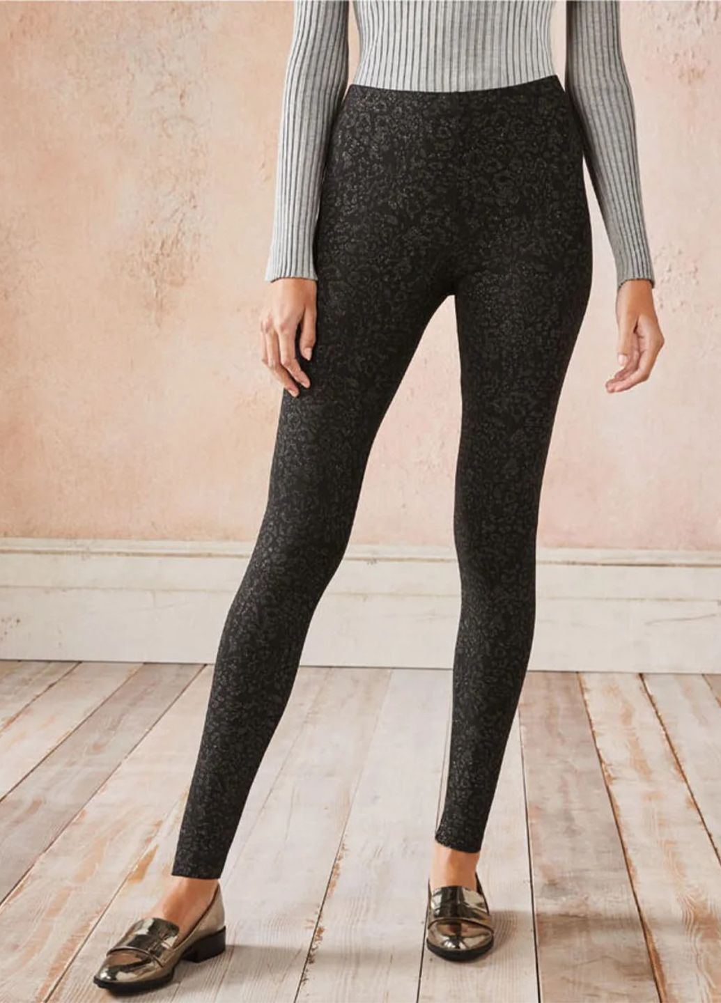 Черные демисезонные леггинсы женские лосины трикотажные с блеском Esmara