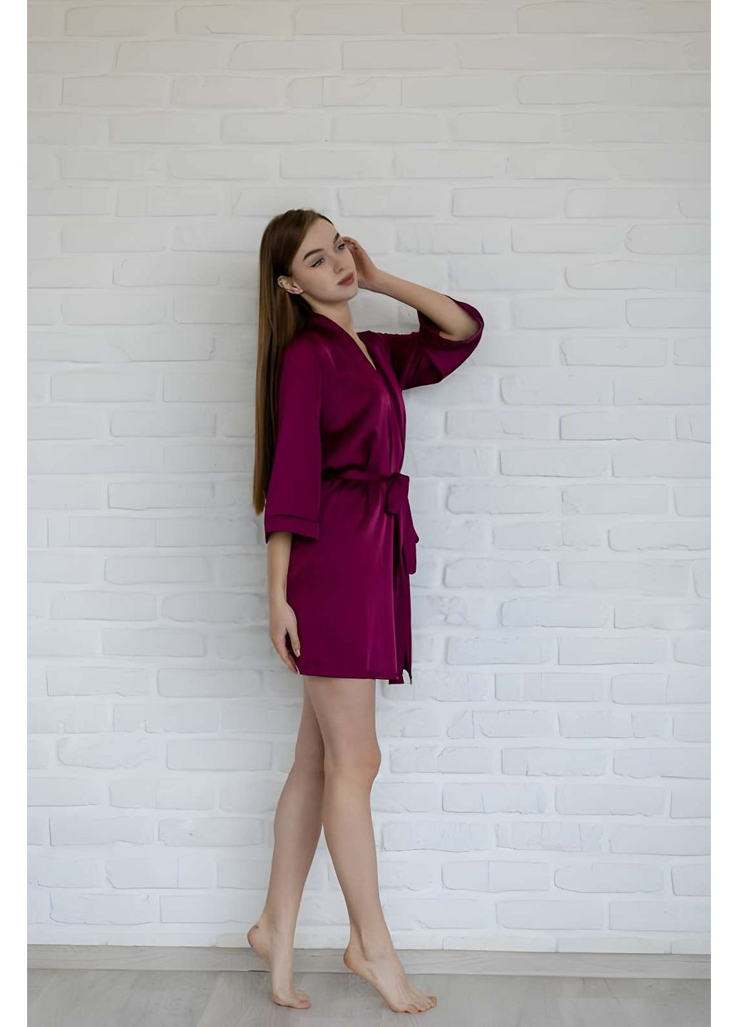 Женский зеленый шелковый короткий халат, изумрудный халатик шелк. Україна (371372775)