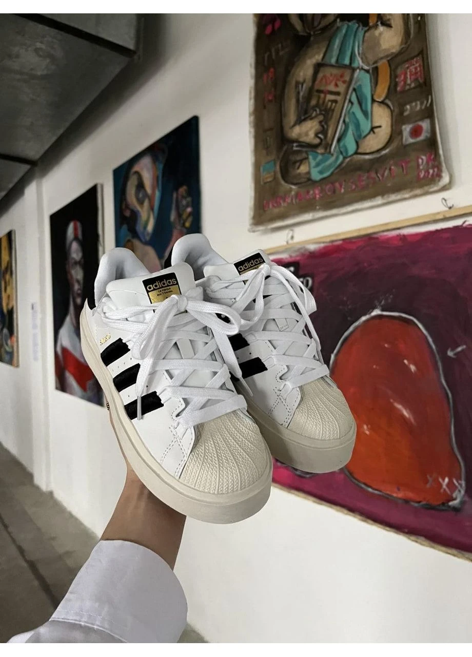 КРОСІВКИ ЖІНОЧІ ADIDAS SUPERSTAR BONEGA BLACK WHITE АДІДАС СУПЕРСТАР БІЛІ No Brand білі демісезони (391005419)
