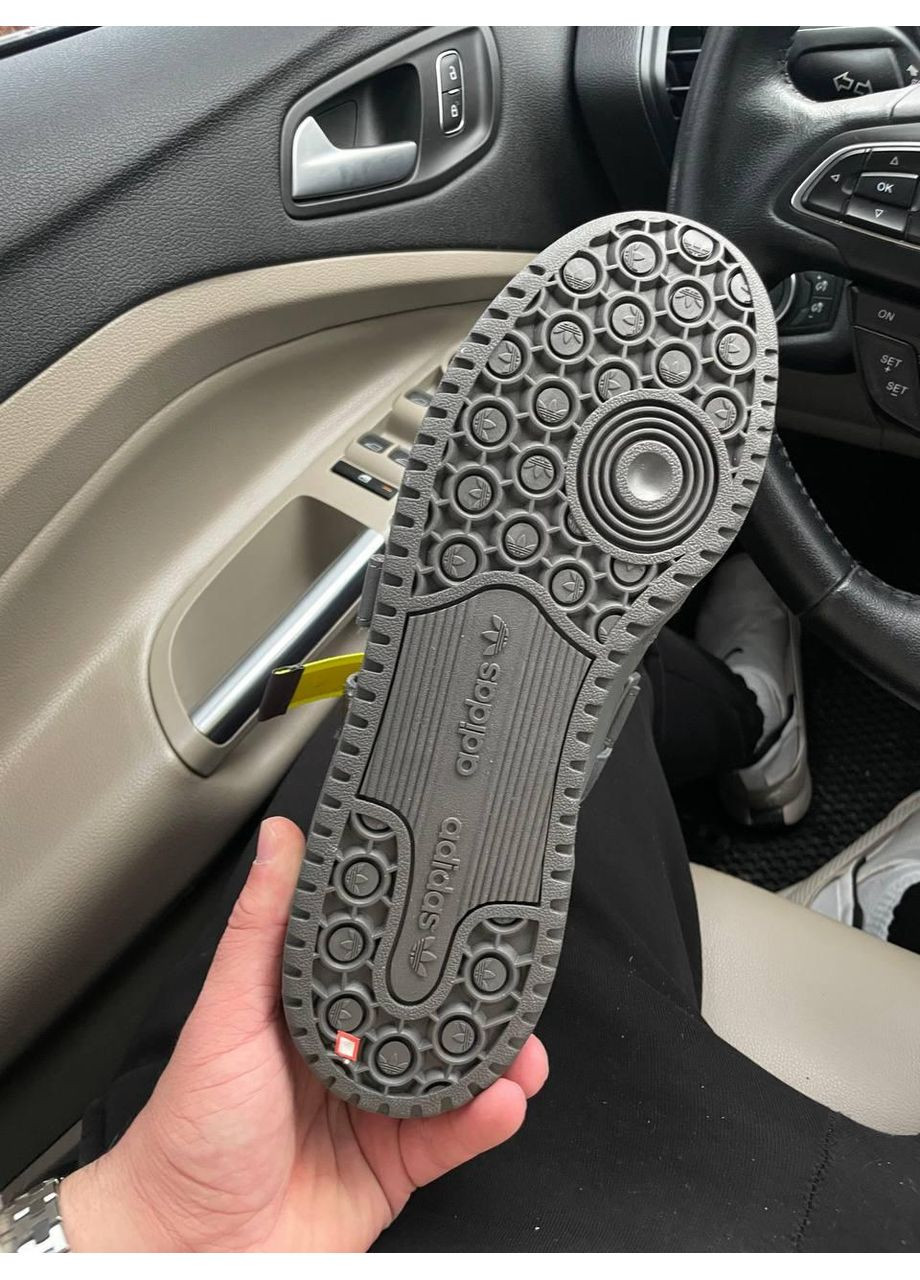 Черные демисезонные кроссовки мужские adidas forum black yellow адидас форум No Brand