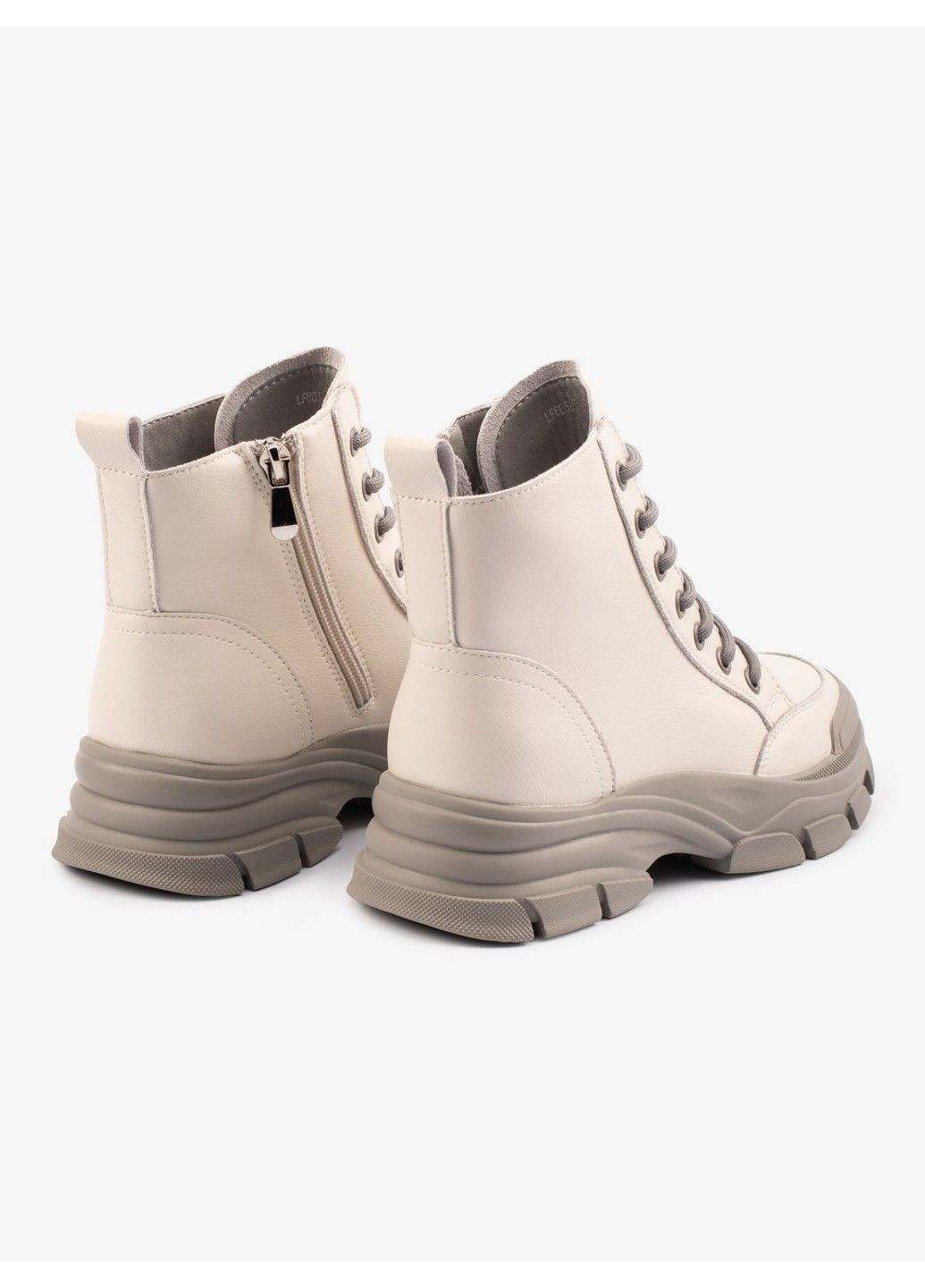 Жіночі черевики на низькому ходу 1100810 Buts (305669492)