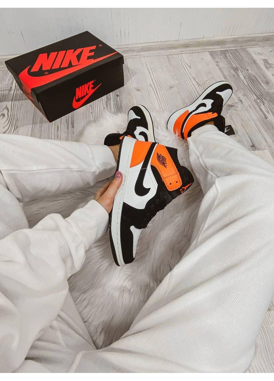 Черные зимние кроссовки мужские nike air jordan 1 retro high black white orange найк аир джордан No Brand
