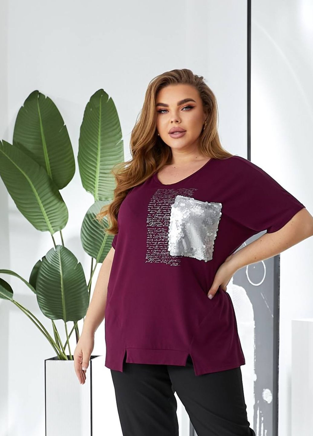 Бордовая летняя футболка украшена пайетками с коротким рукавом No Brand