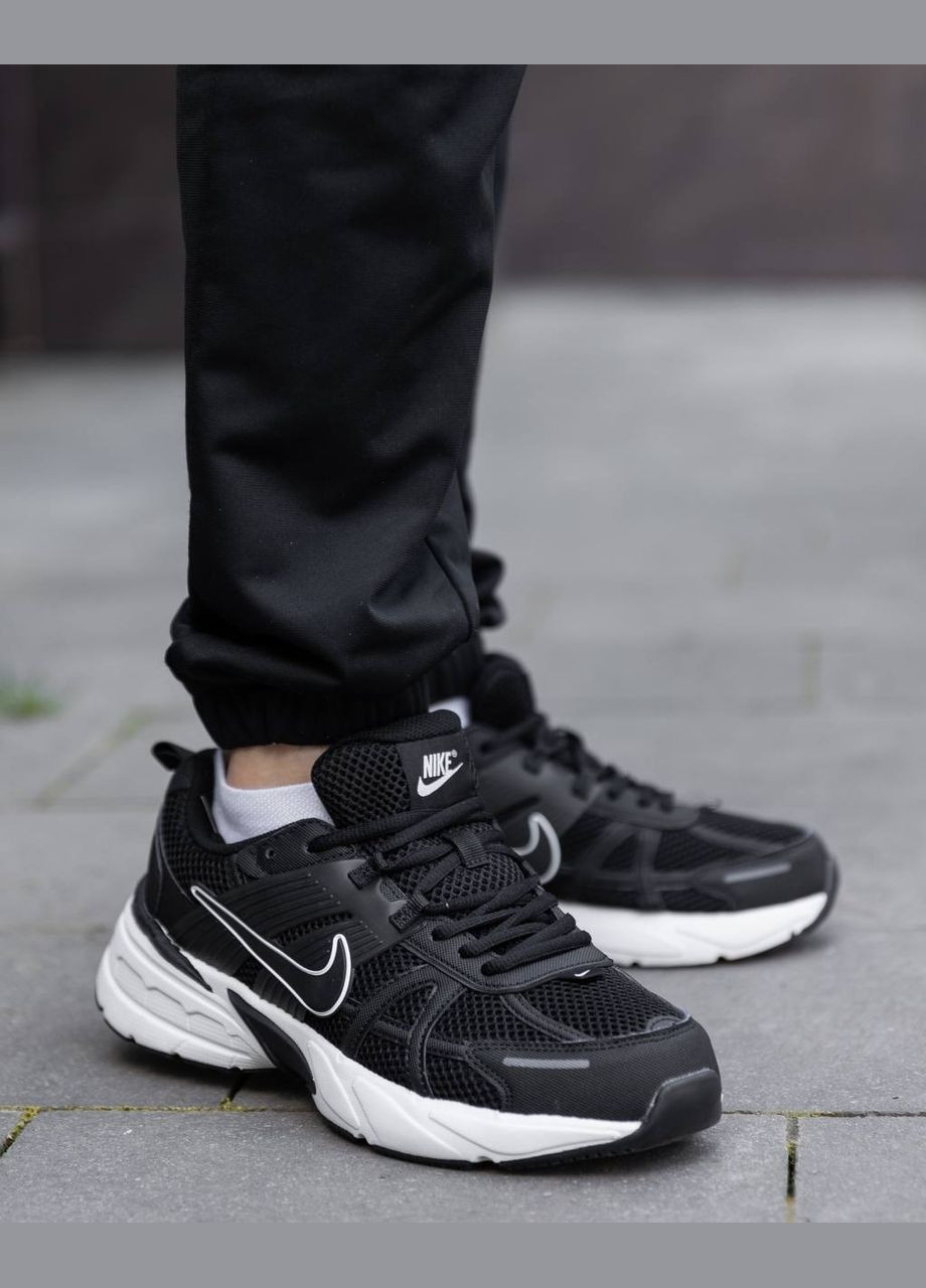 Черные всесезонные кроссовки Vakko Nike V2K Runtekk Black White
