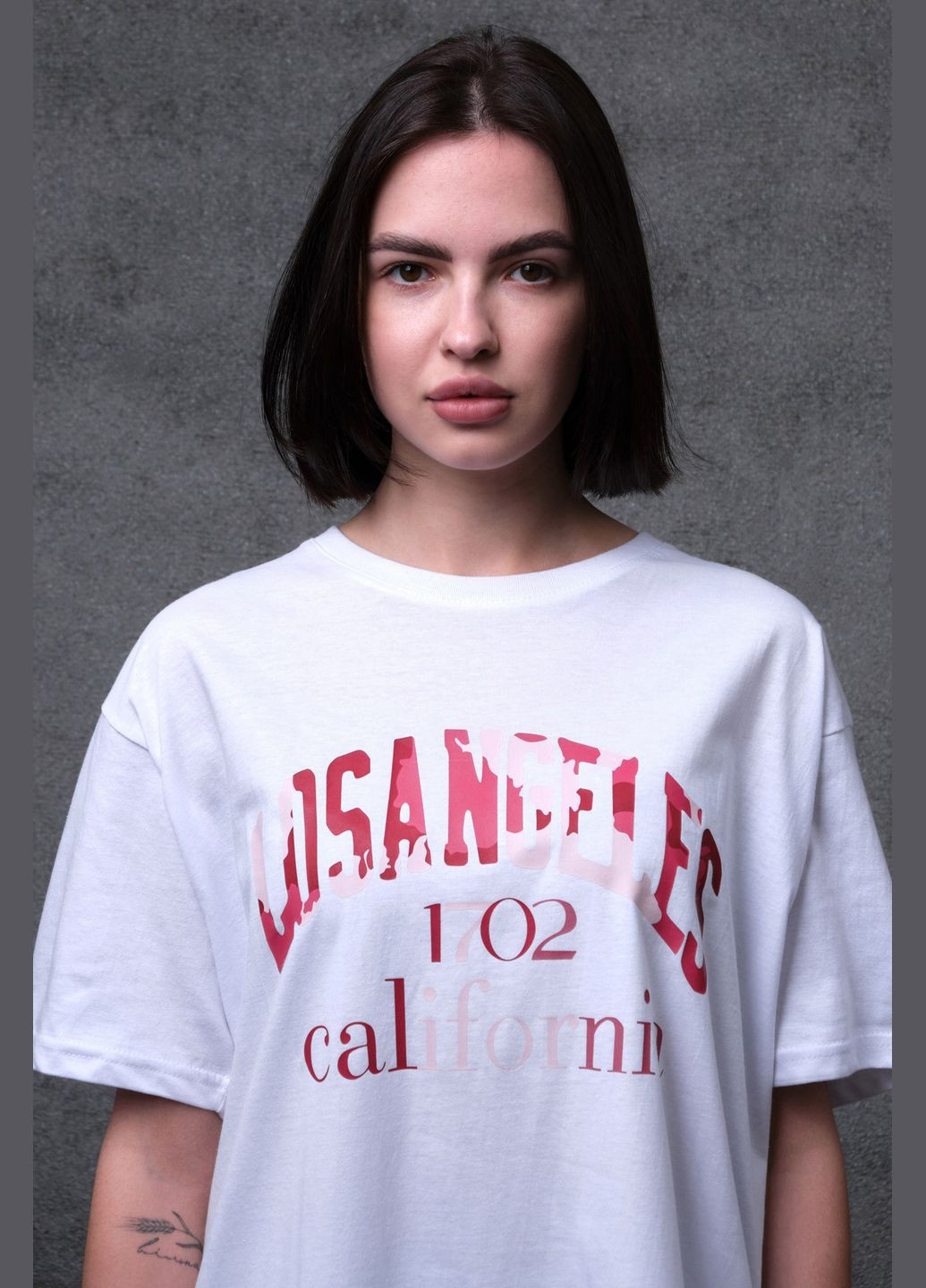 Женская Оверсайз Футболка с принтом Califonia White Without - (327223068)