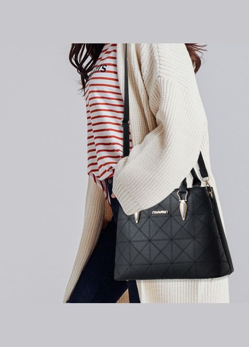 Жіноча сумка на плече стьобана сумочка чорна OEM (340113314)