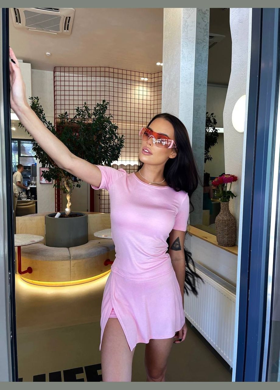 Рожевий літній жіночий комплект з шортами та футболкою Avanti