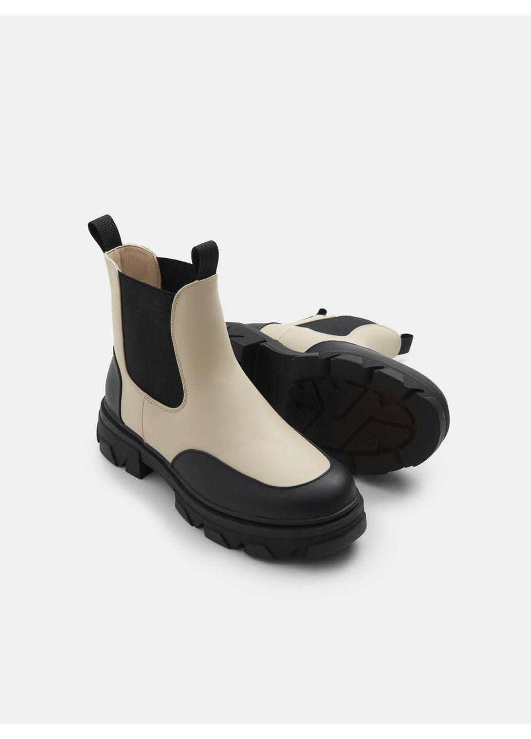 Осенние сапоги Sinsay