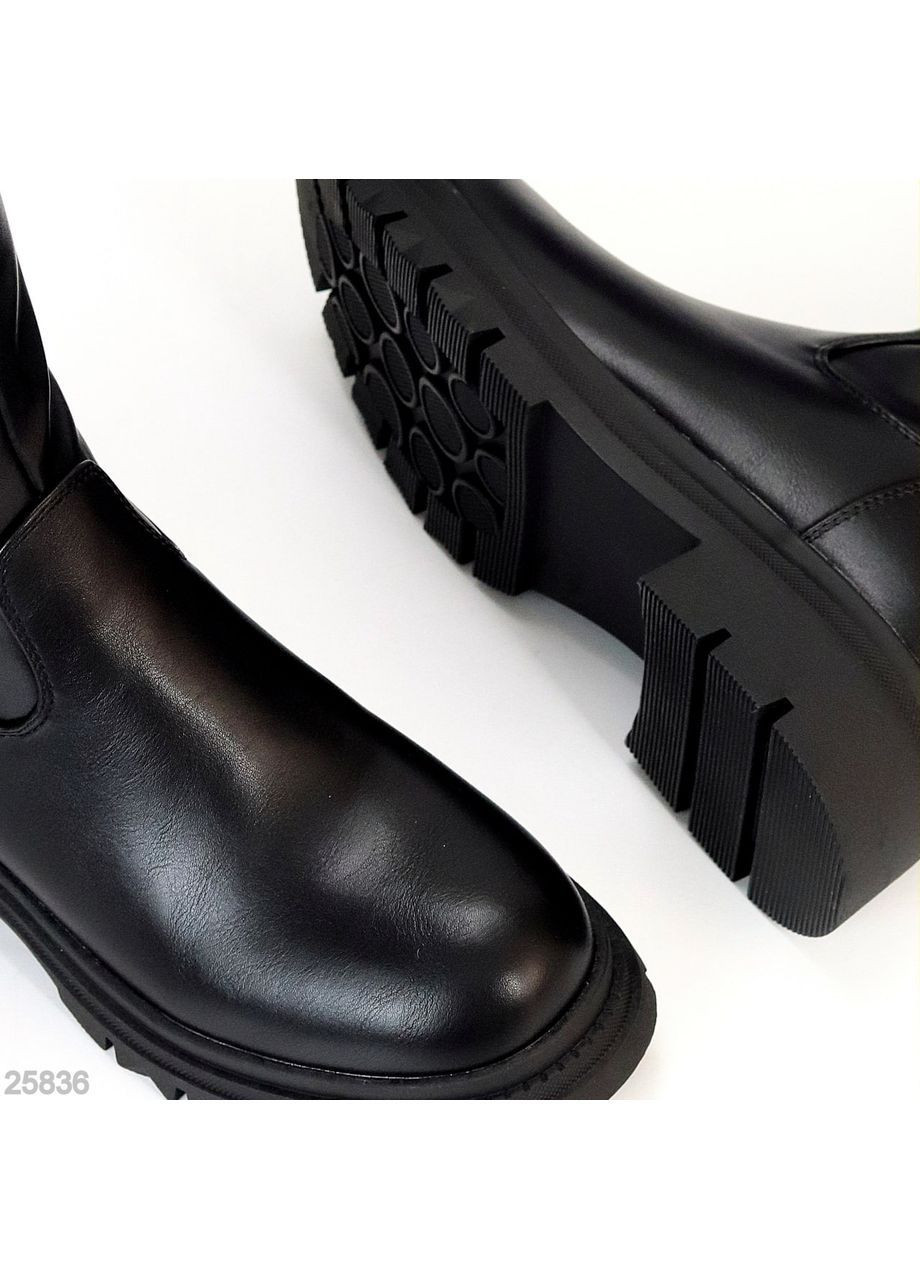 Черные осенние ботфорты veerin No Brand