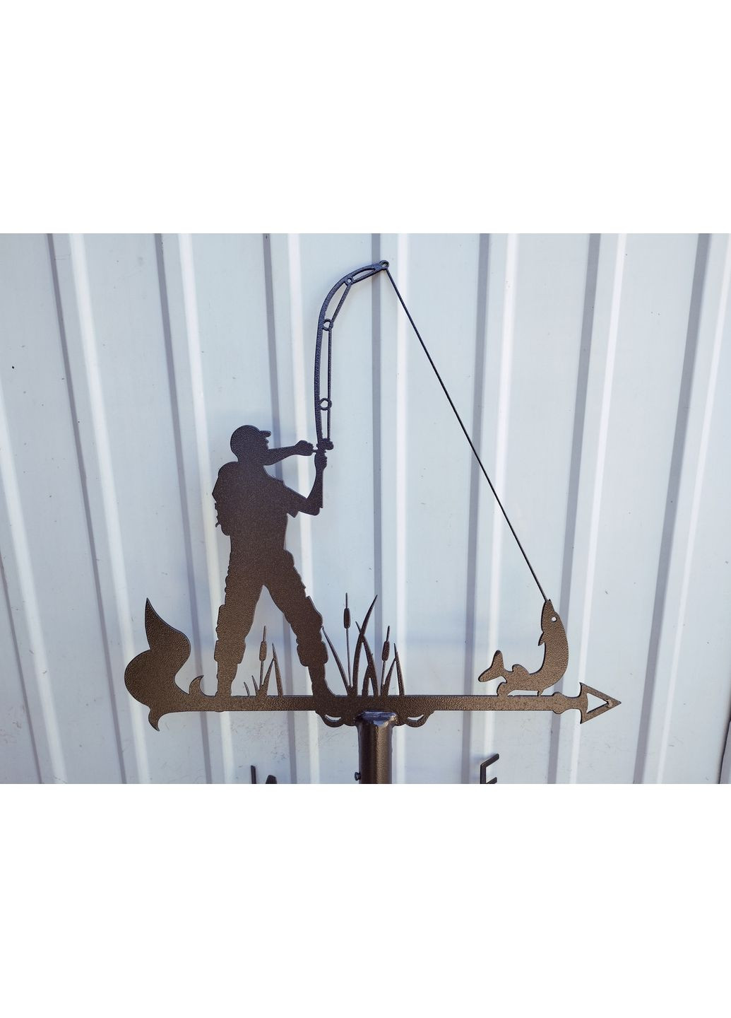 Флюгер на дом Рыбак со щукой, спиннингистом, флюгер на крышу из металла 3 мм. No Brand (368896288)