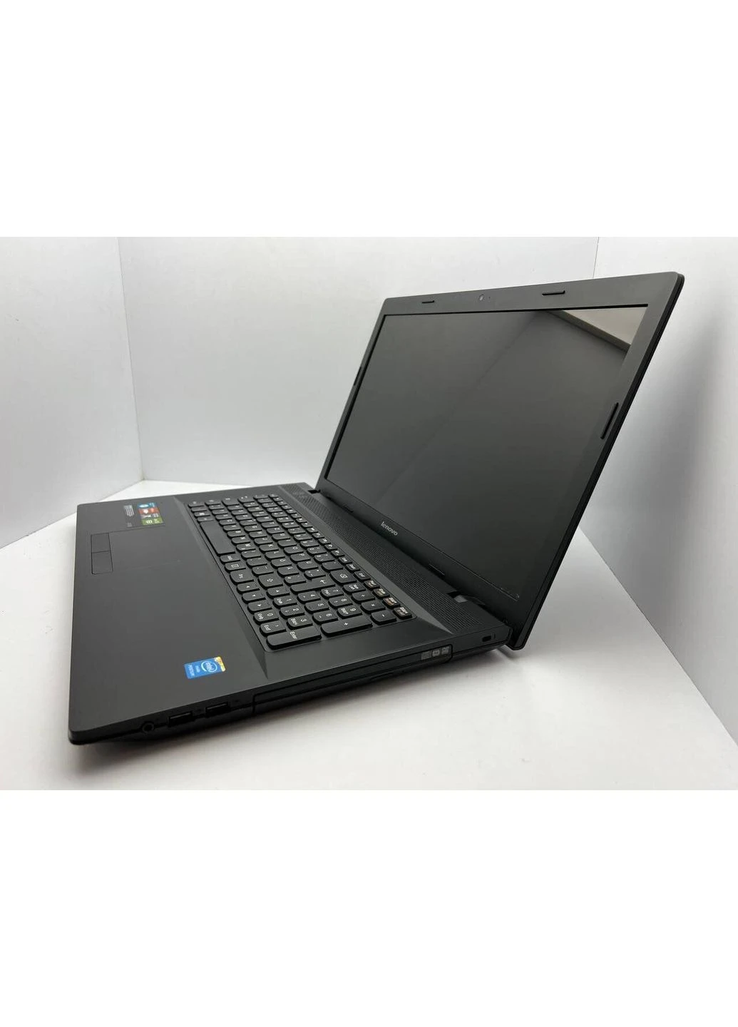 Ноутбук G700 / 17.3" (1600x900) TN / intel Pentium 2020M (2 ядра по 2.4 GHz) / 4 GB DDR3 / 1000 GB HDD / intel HD Graphics / Lenovo (398130468)
