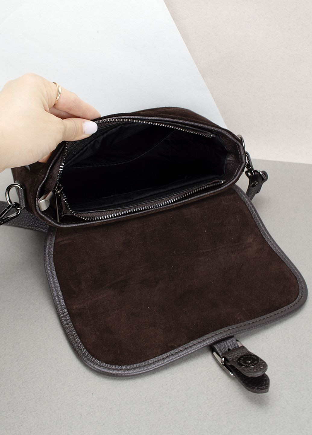 Сумка жіноча замшева шоколадна 03781 кросбоді Virginia Conti (315030948)