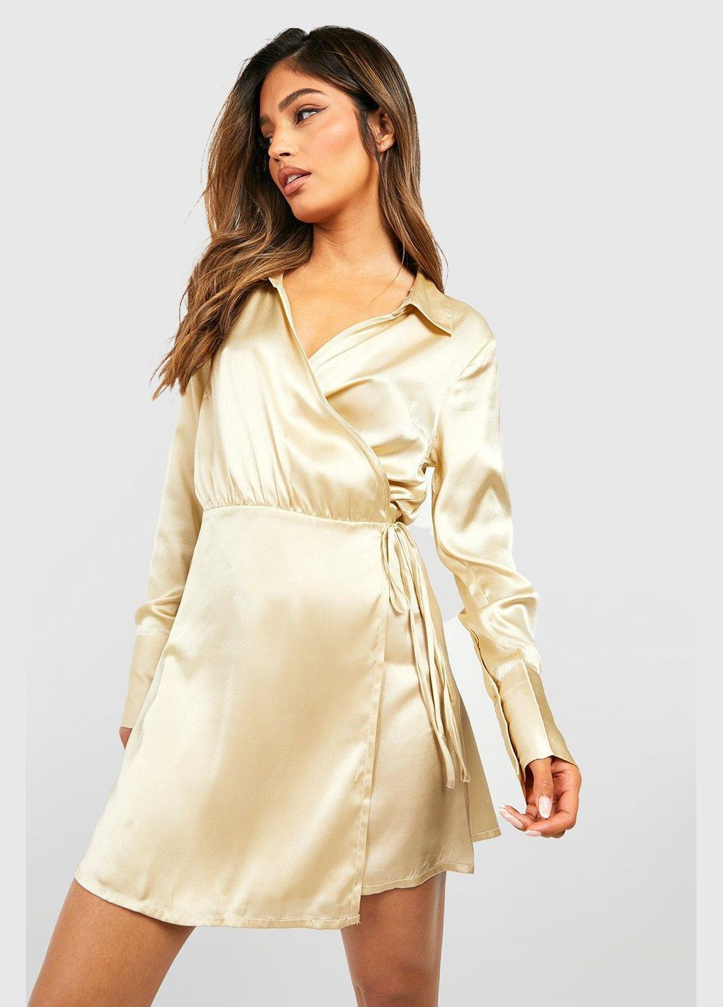 Бежевое платье Boohoo