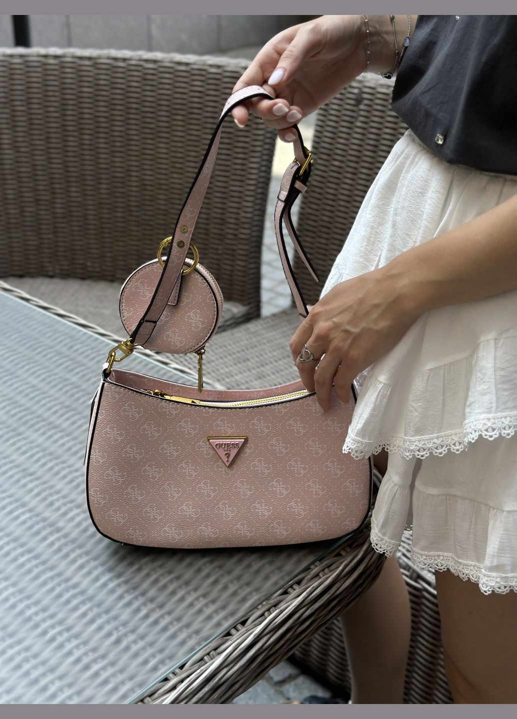 Жіноча сумка GUESS 016 рожева No Brand (299077405)