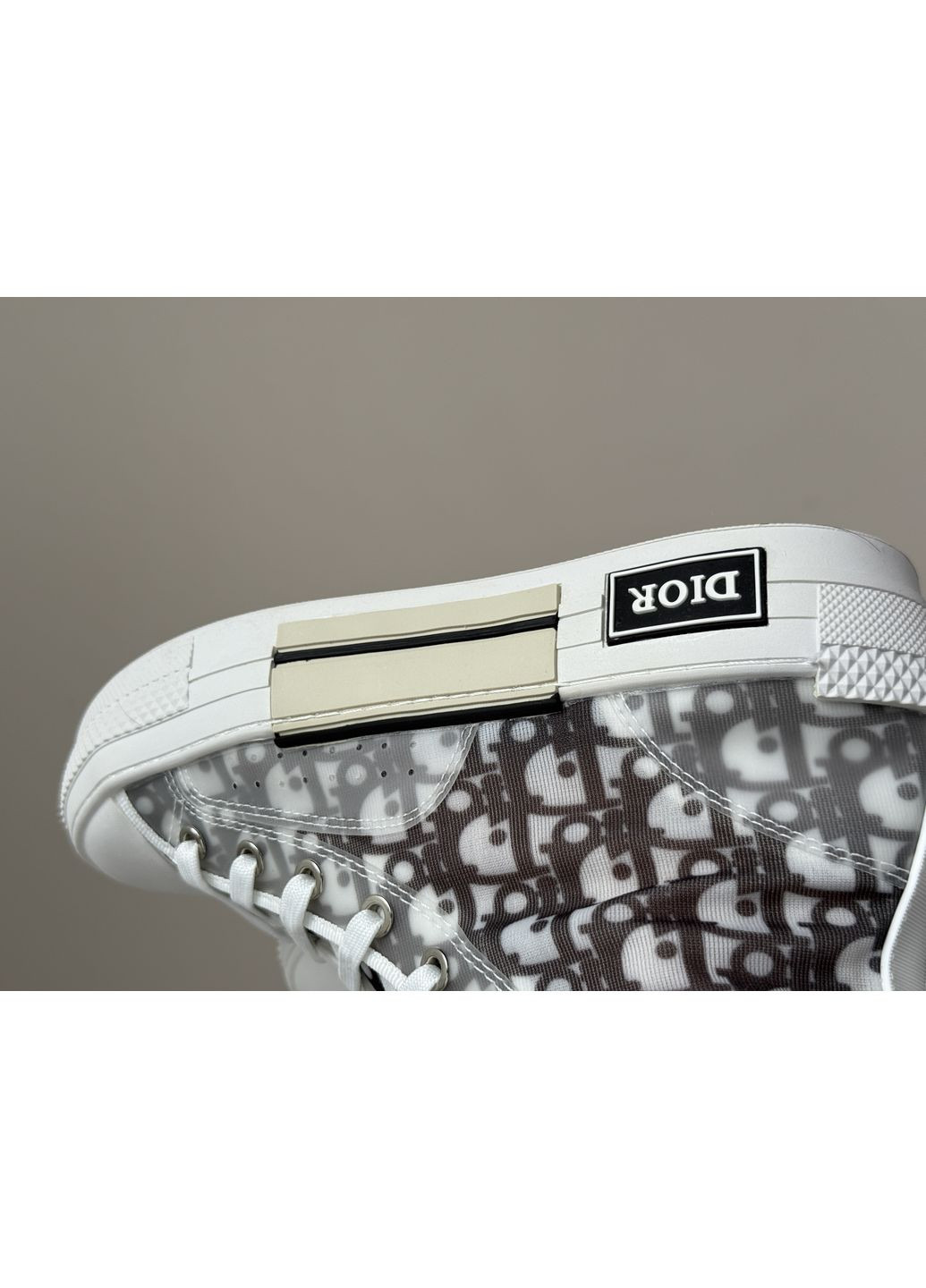 Кроссовки женские Dior B23 High Top Sneakers Grey White | Диор В23 белые No Brand белые демисезоны (366742229)