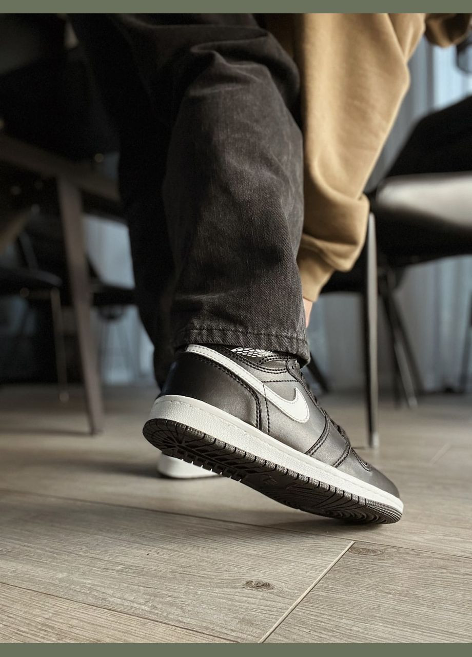 Кроссовки зимние женские и мужские Nike Air Jordan 1 winter black white fur | Найк Аир Джордан 1 черно-белые с мехом No Brand чёрно-белые зима (308072641)