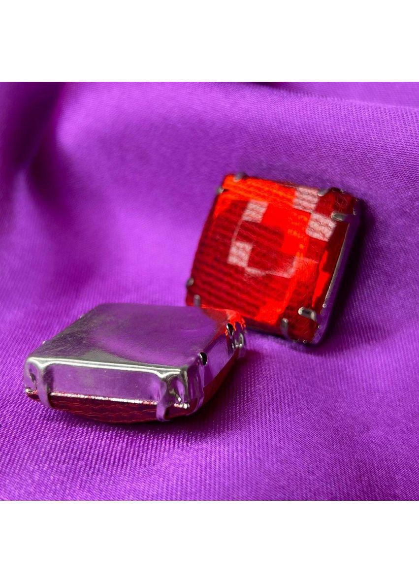 Стрази в цапах пришивні, квадрат 25 мм - червоний Plus-plus (352744381)