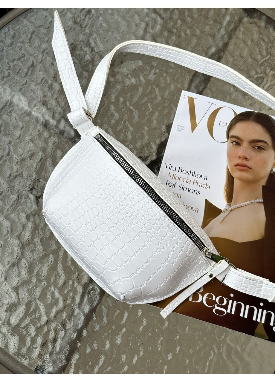 Бананка сумка через плечо женская рептилия белая No Brand (356178948)