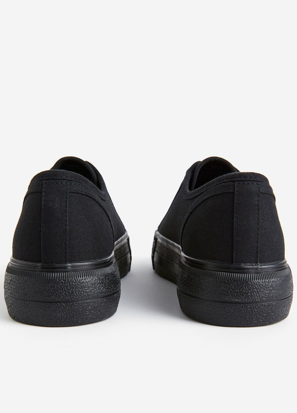 Черные демисезонные кроссовки H&M