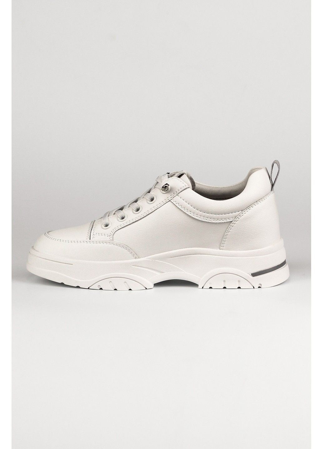 Белые демисезонные женские кроссовки 1100161 Buts
