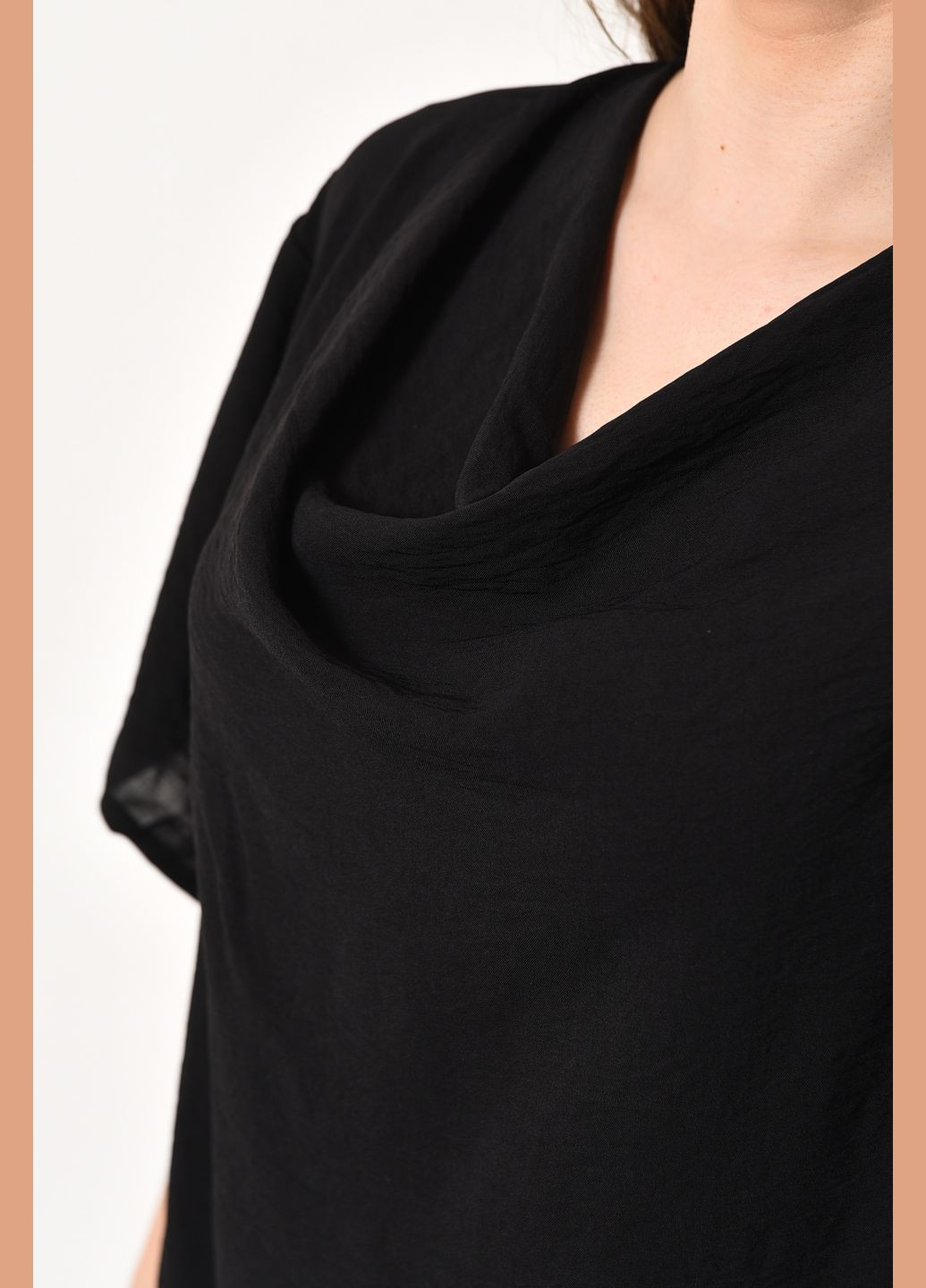 Черная демисезонная блуза женская полубатальная с коротким рукавом черного цвета с баской Let's Shop