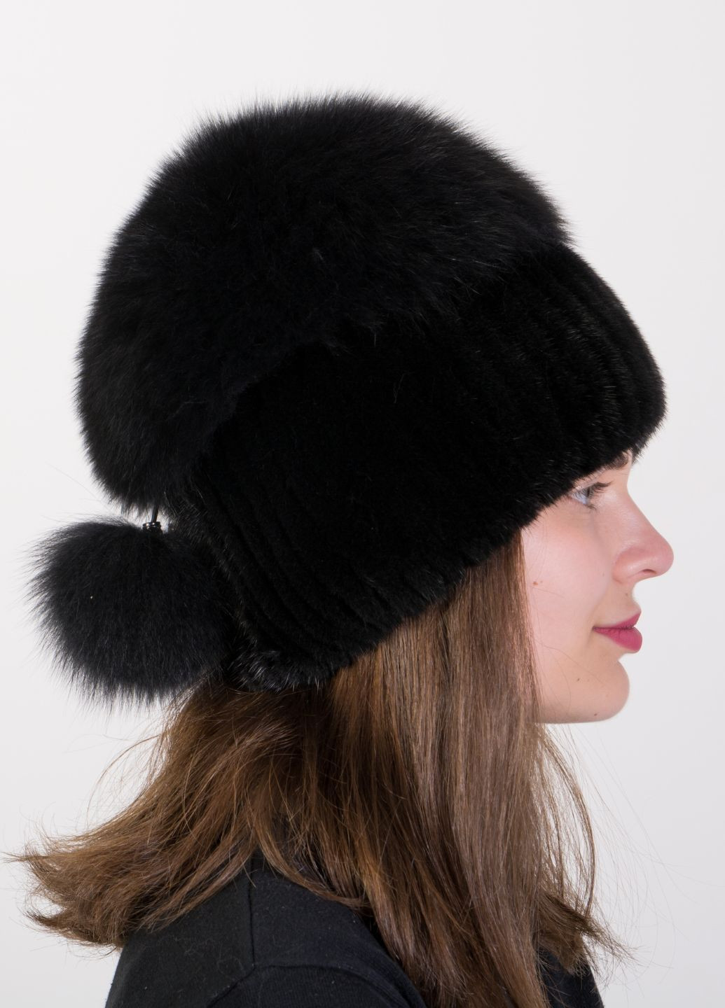 Жіноча хутряна норкова в'язана шапка з помпоном з хутра песця Меховой Стиль Шарик (298409053)