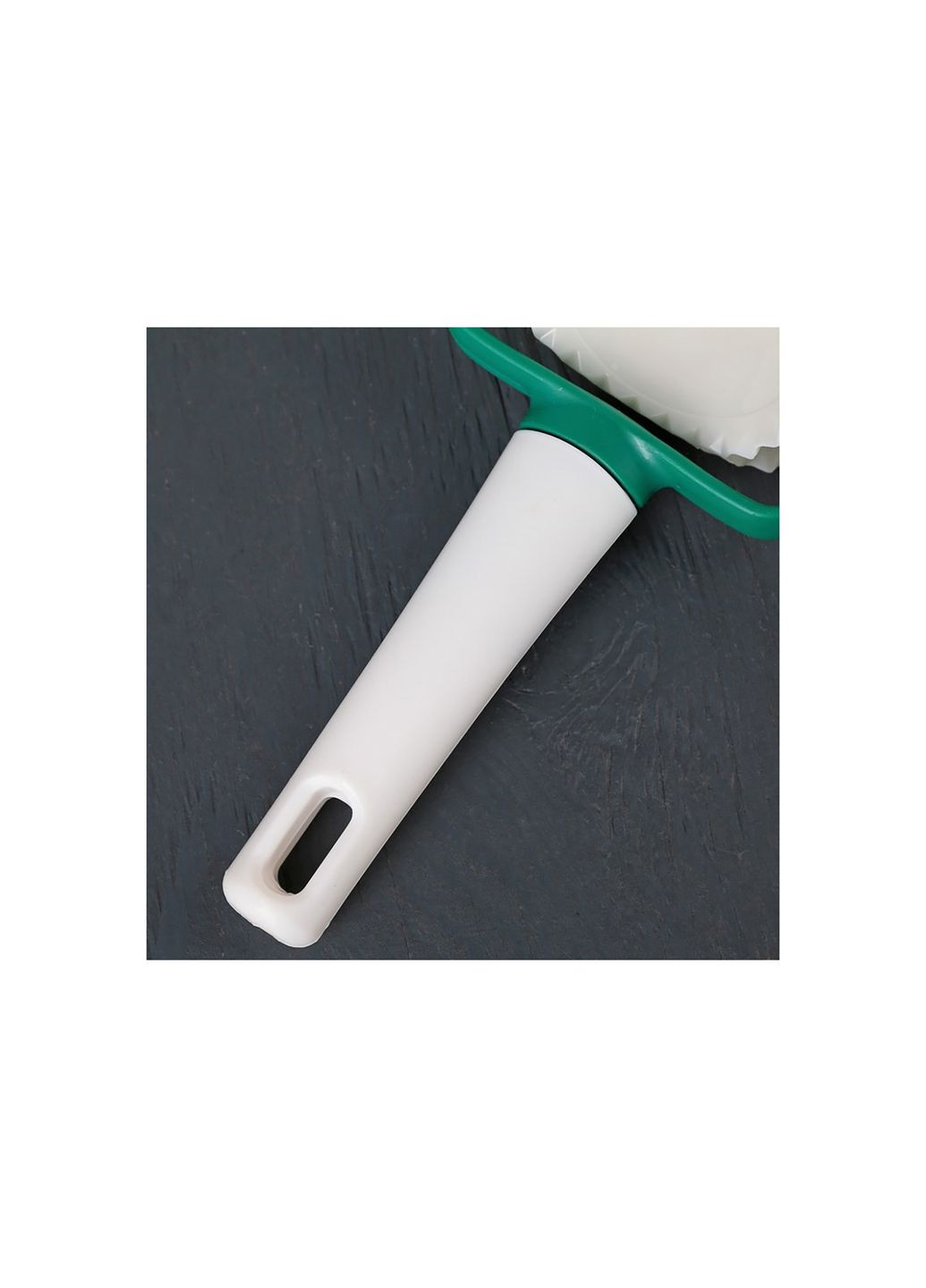 Ролик кулинарный нож для вырезания из теста кругов с волнистыми краями для вареников, пельменей, печенья Kitchen Master (330127485)