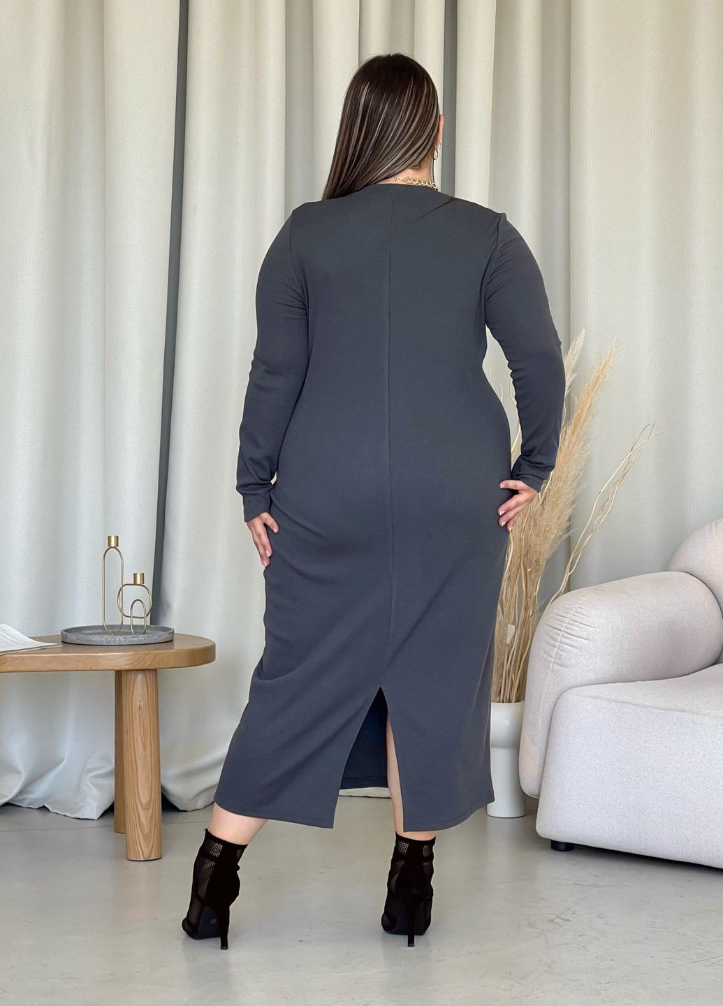 Серое повседневный длинное демисезонное платье в рубчик с разрезом сзади платье-свитшот Merlini однотонное