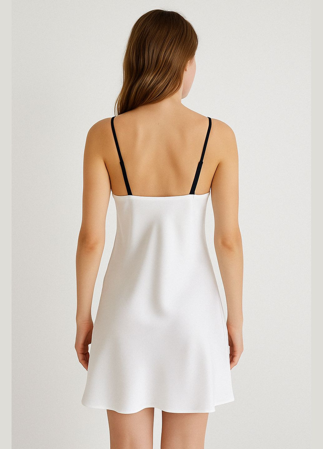 Женская шелковая ночная рубашка белая Modashoping (372013350)