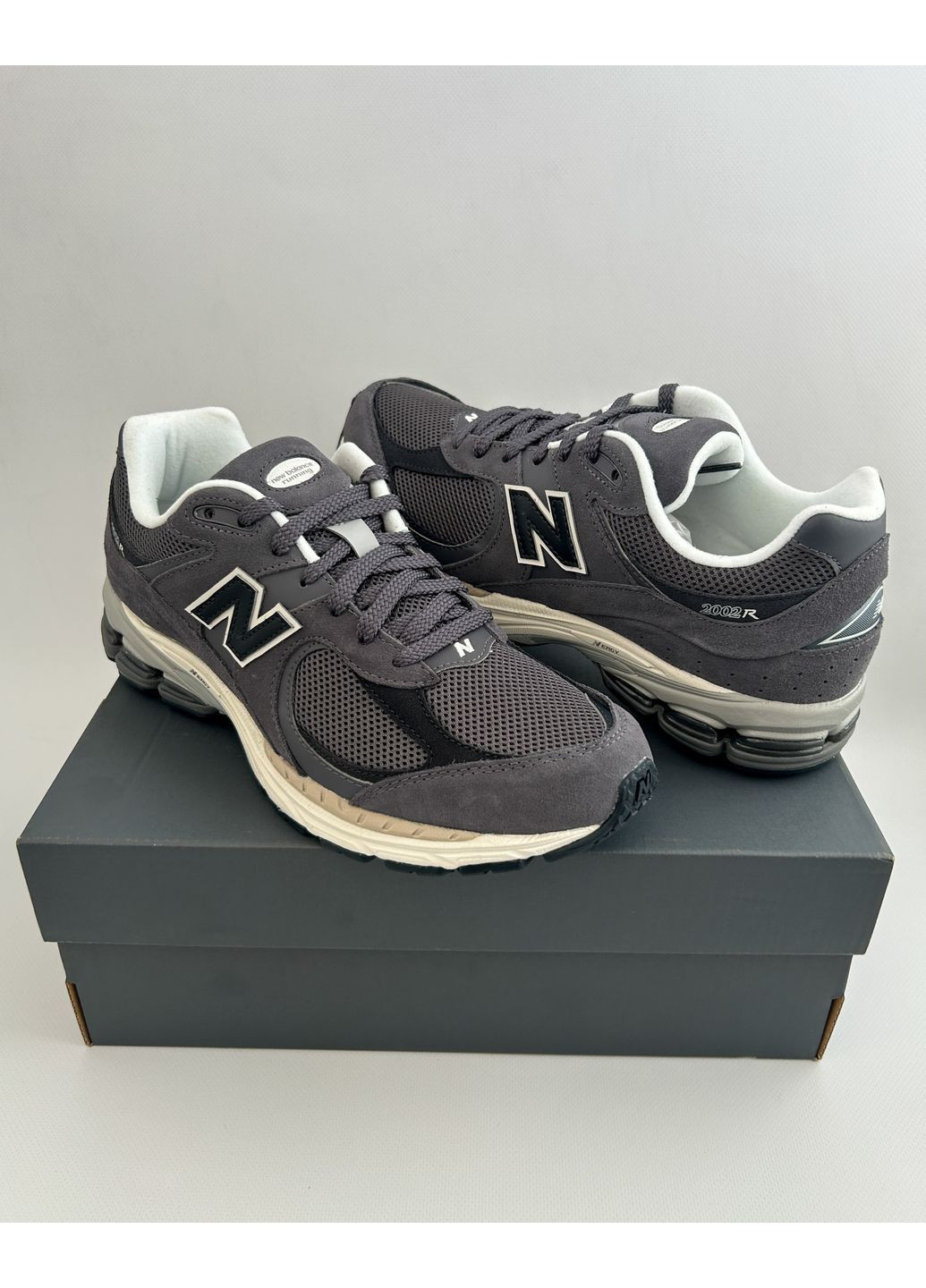 Черные демисезонные кроссовки 2002r New Balance