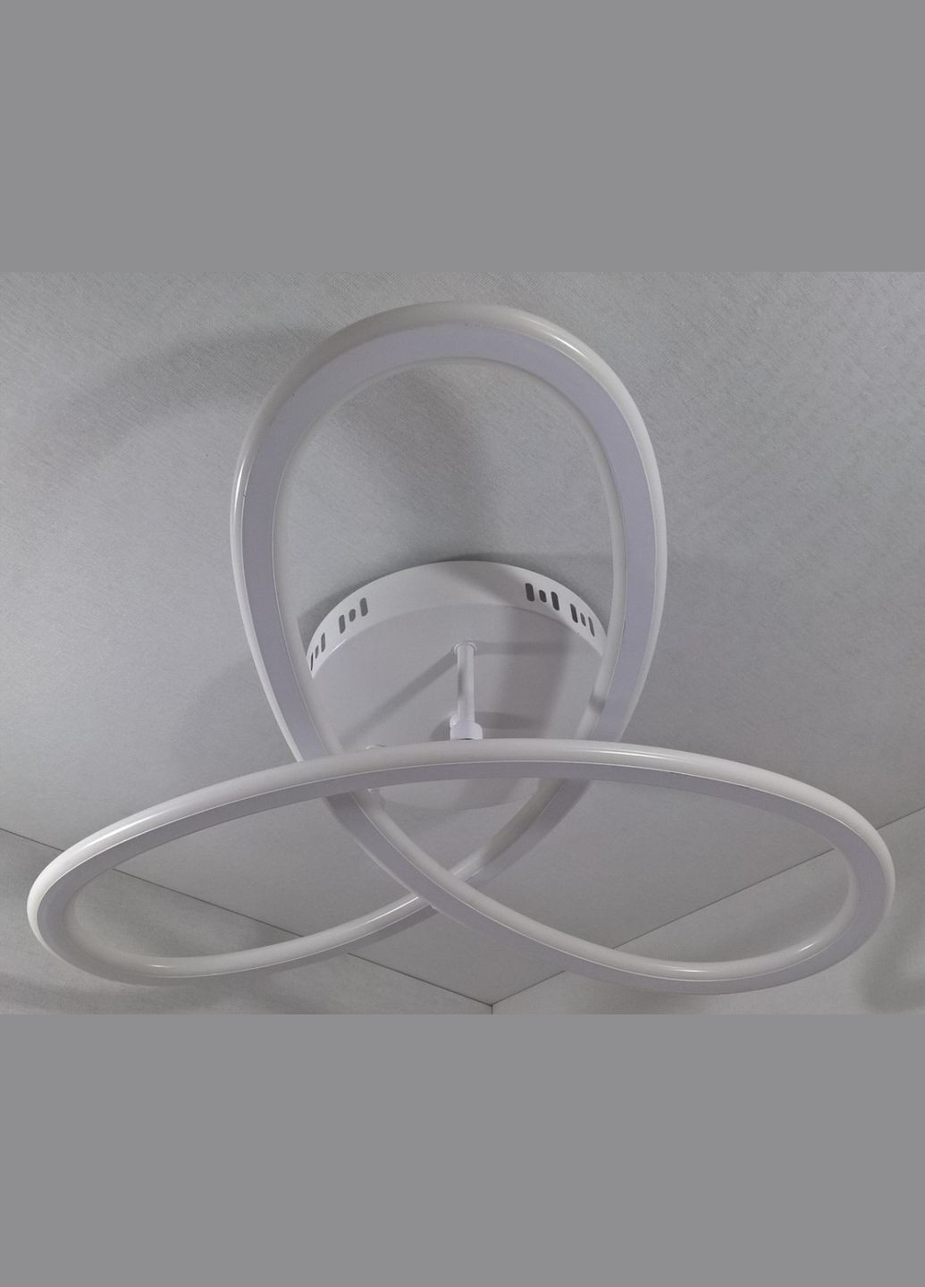 Люстра светодиодная потолочная LED светильник для квартиры на потолок лэд с пультом 25652 Белый 13х55х55 см. Sunnysky (364498959)