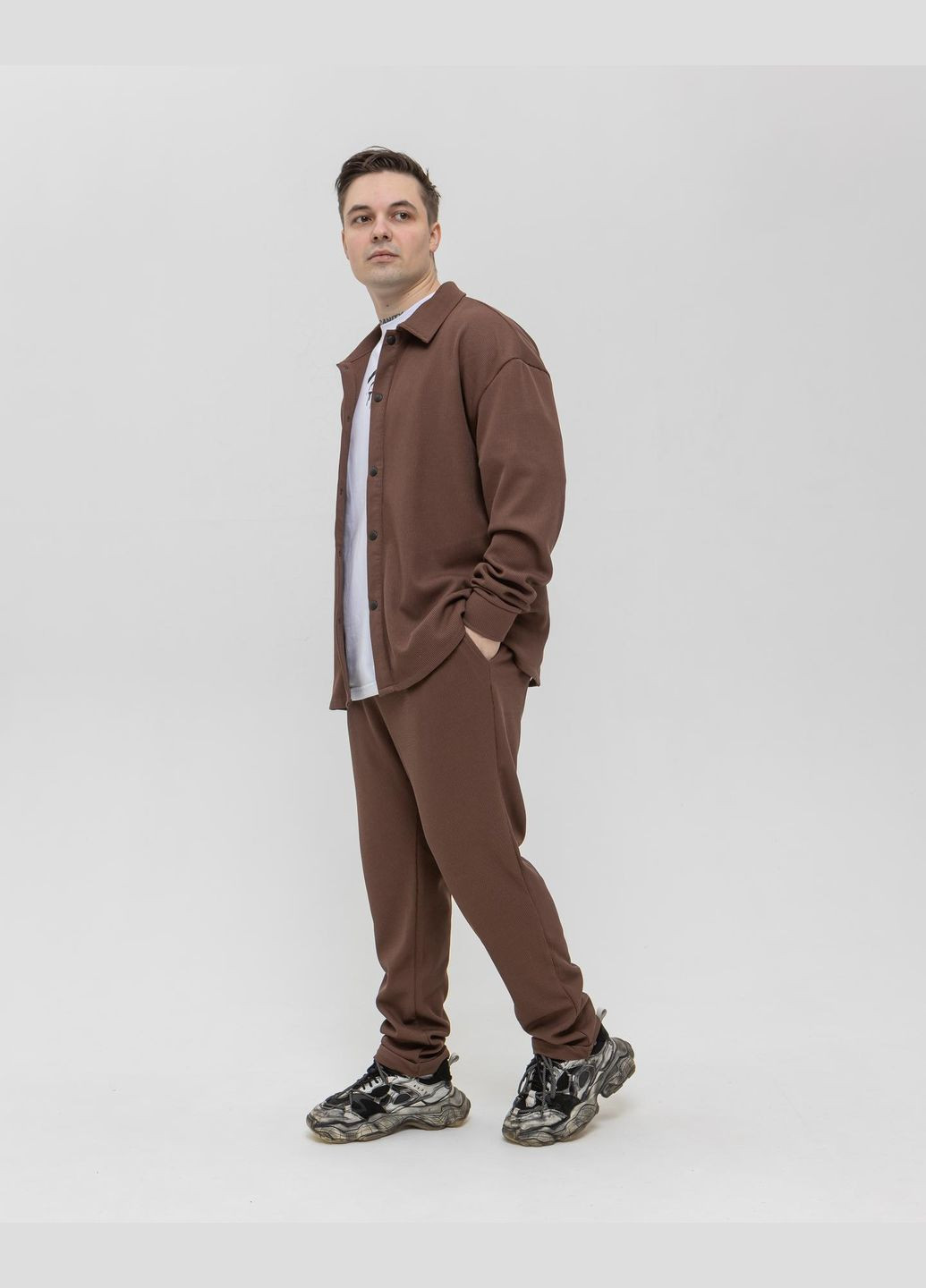 Коричневий демісезонний стильний базовий костюм трикотаж вафелька брючний Vakko