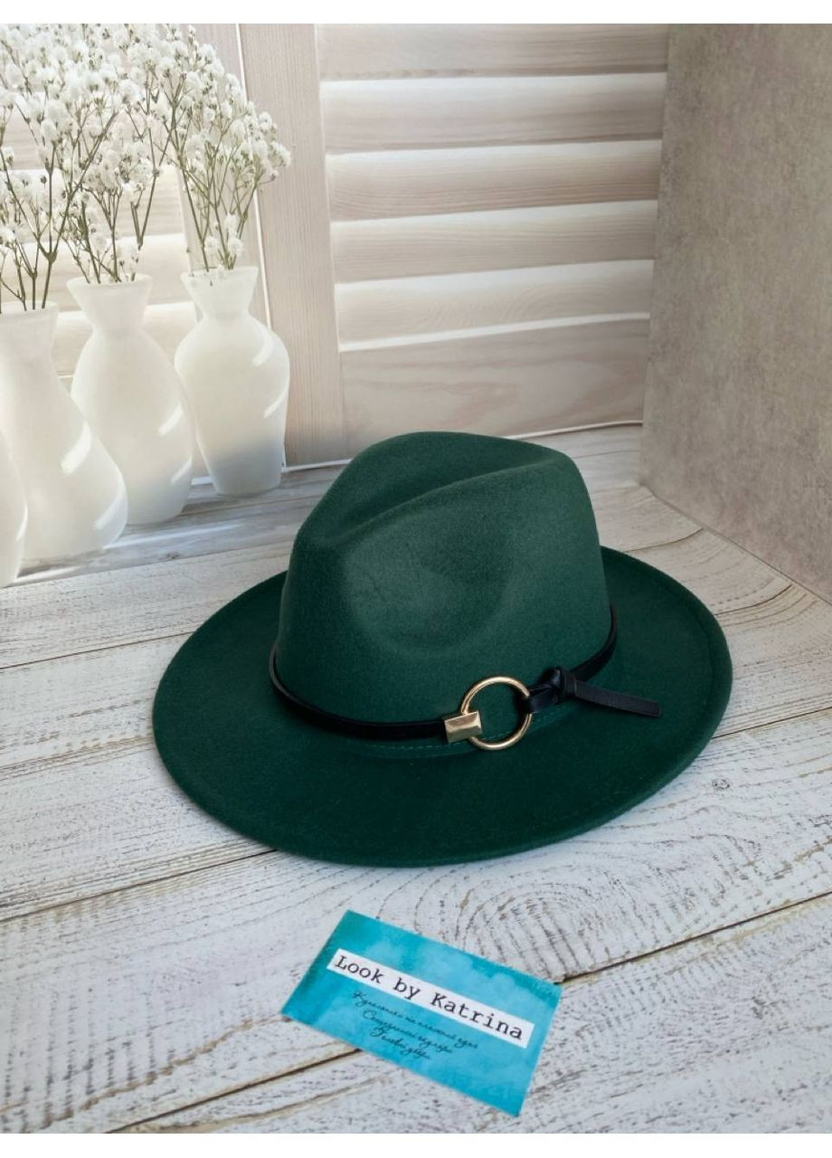 Капелюх федора з ремінцем в зеленому кольорі No Brand (366091405)