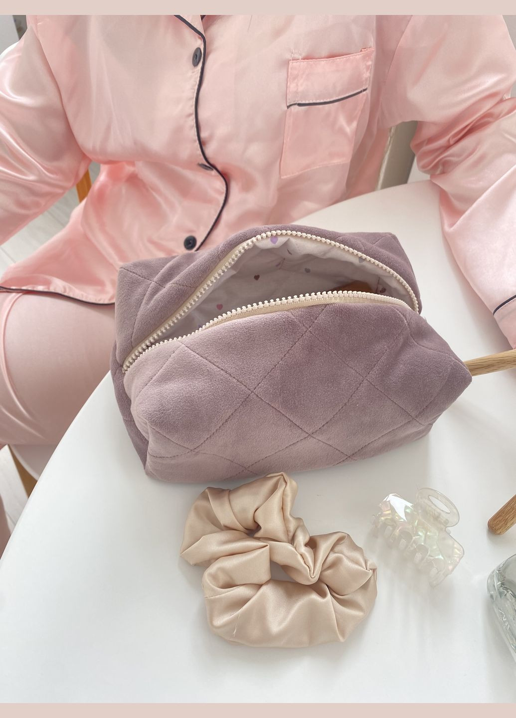 Косметичка велюровая цвета какао Magic (332663458)