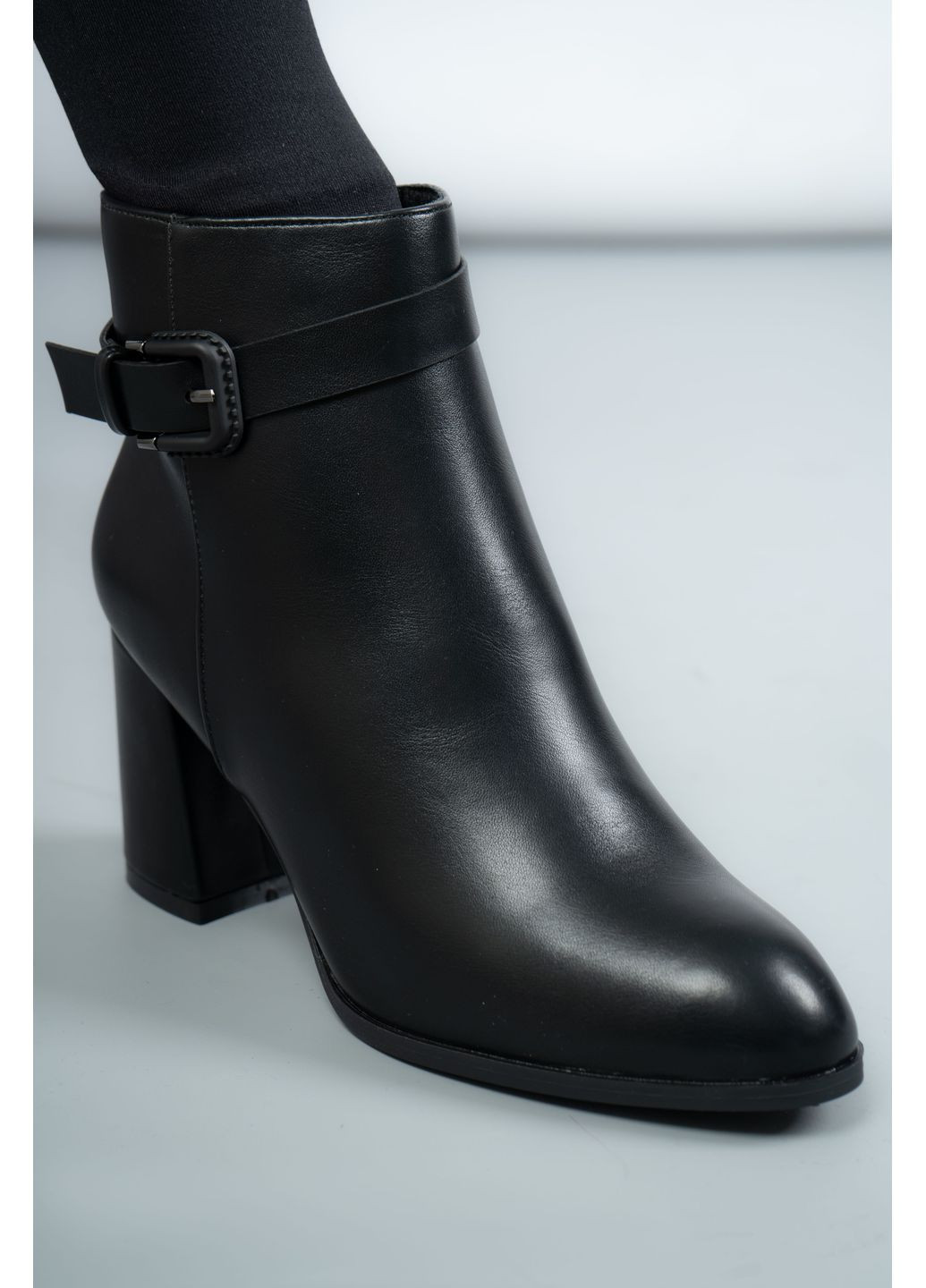 Черевики жіночі 704-26 чорні 346610 Louis (365234491)