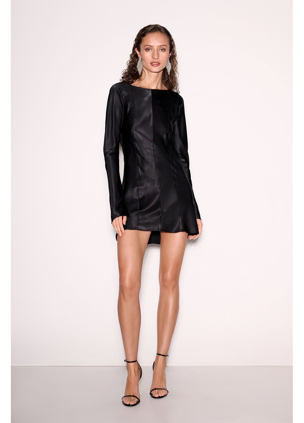 Чорна сукня міні з відкритою спиною 3004 Papaya