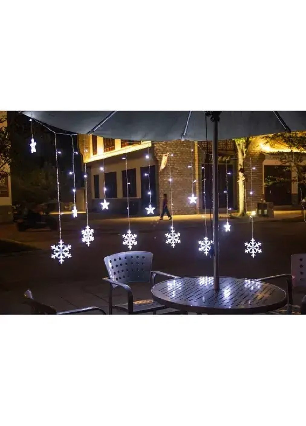 Светодиодная гирлянда штора со снежинками звездами с работой от USB 138 LED длина 540 см (481285-Prob) Холодный белый свет Unbranded (359701908)