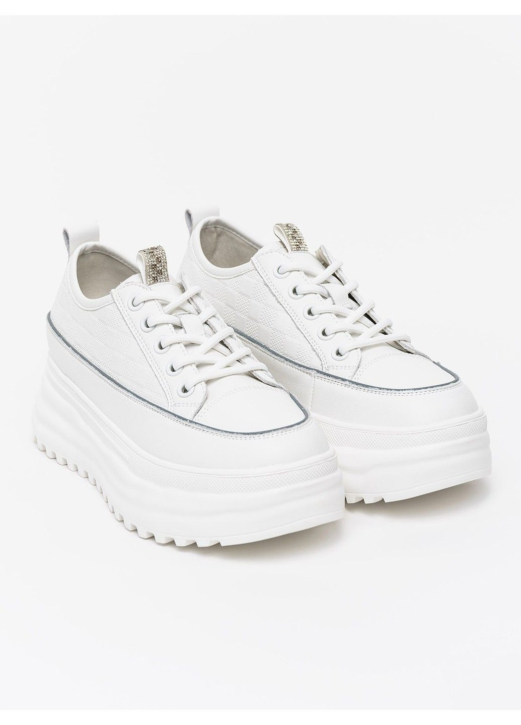 Білі осінні жіночі кросівки 1100088 Buts