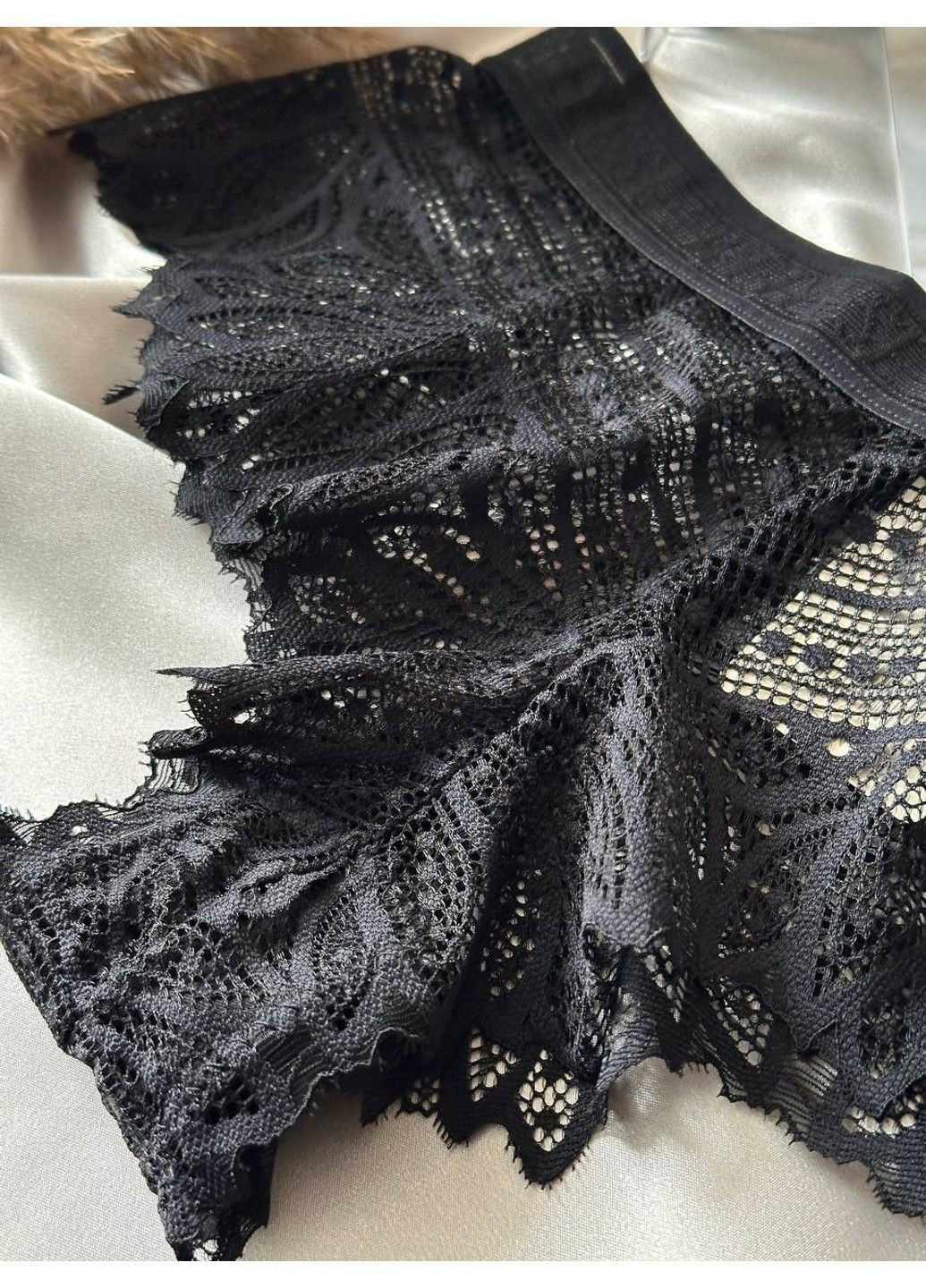 Чорний чорний комплект жіночої нижньої білизни з мереживом Weiyesi