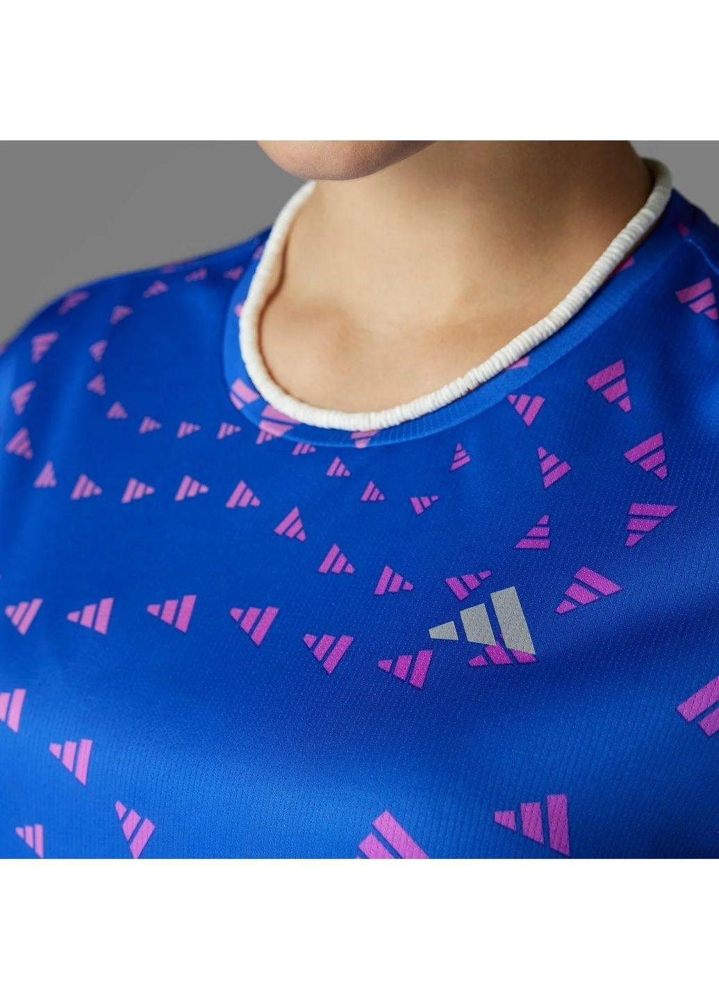 Женская футболка Graphic Aeroready Performance Blue IY7514 adidas - (365962583)