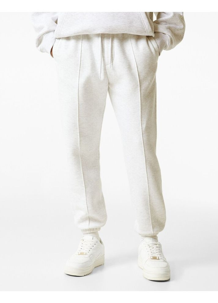 Светло-серые демисезонные брюки Bershka