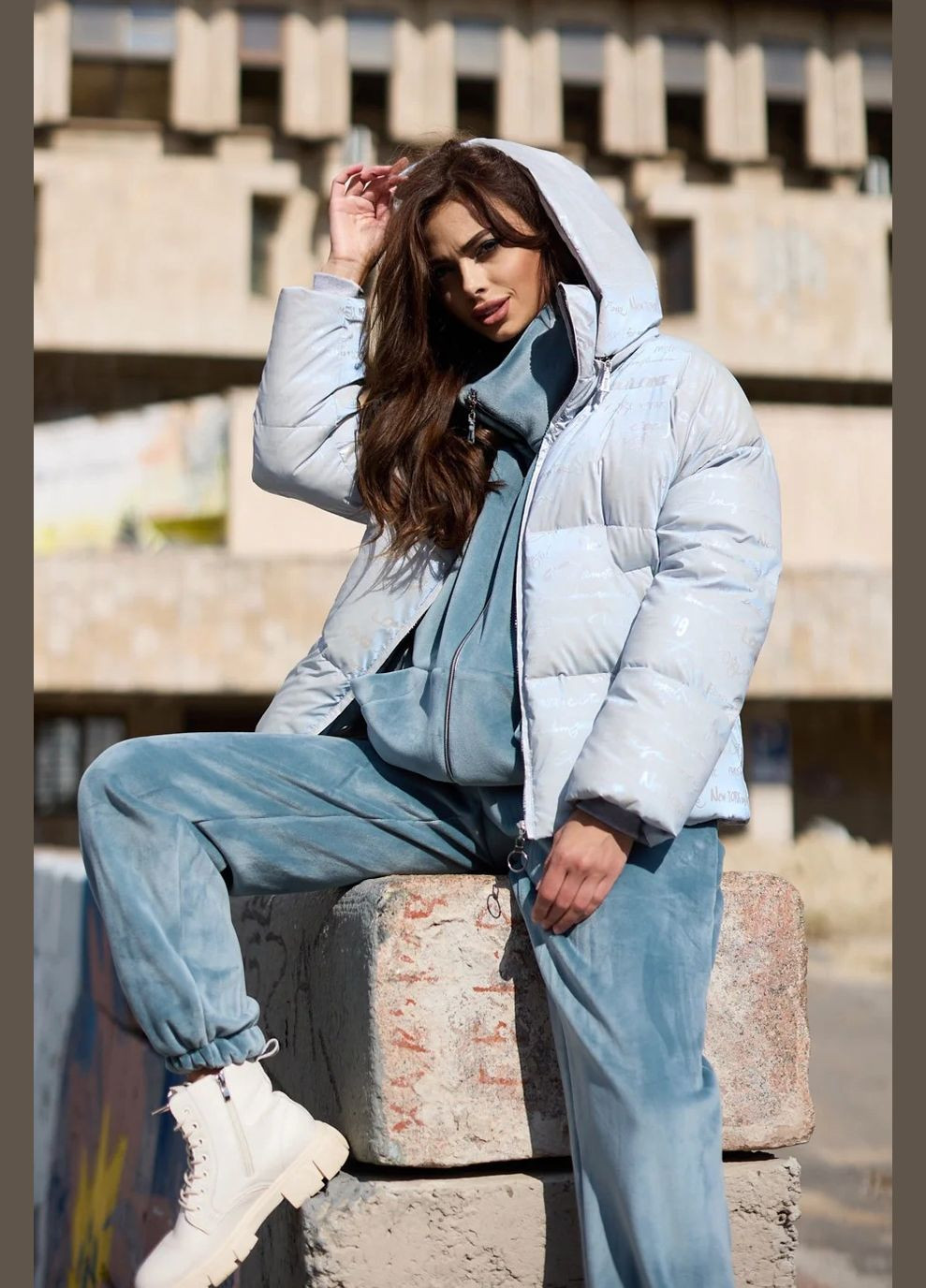 Голубая демисезонная куртка пуховик Seventeen