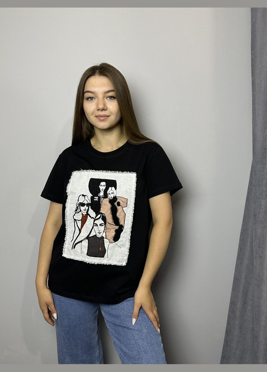 Черная всесезон стильная футболка женская летняя с вышитым рисунком черная mknk170722-1 Modna KAZKA