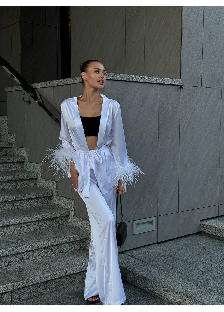 Жіночий шовковий костюм з палаццо та сорочкою на запах з пір'ям MonCher (368848889)