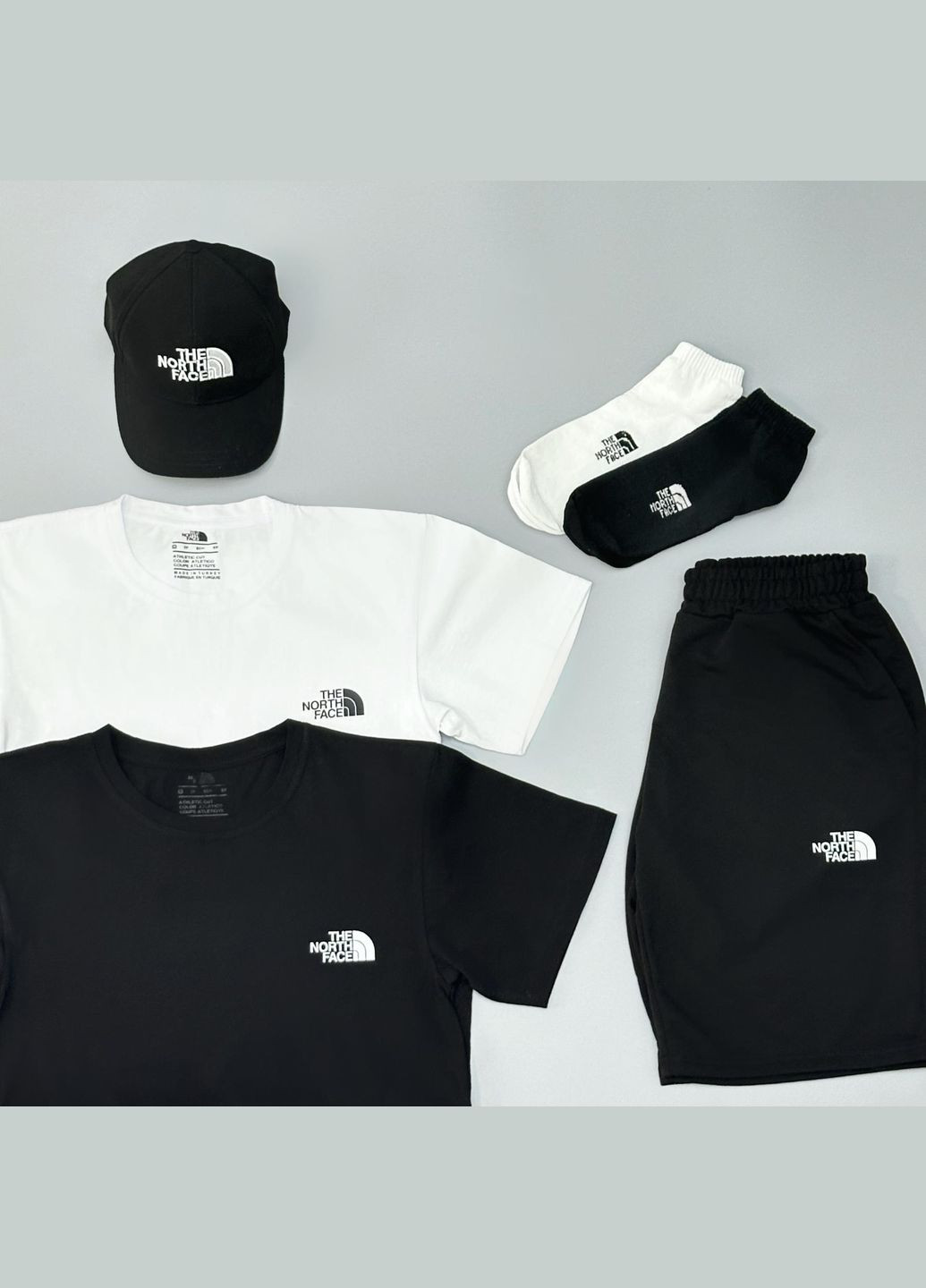 Стильный мужской костюм 5в1 The North Face шорты+2 футболки+кепка+носки черно-белый Freedom (332980475)