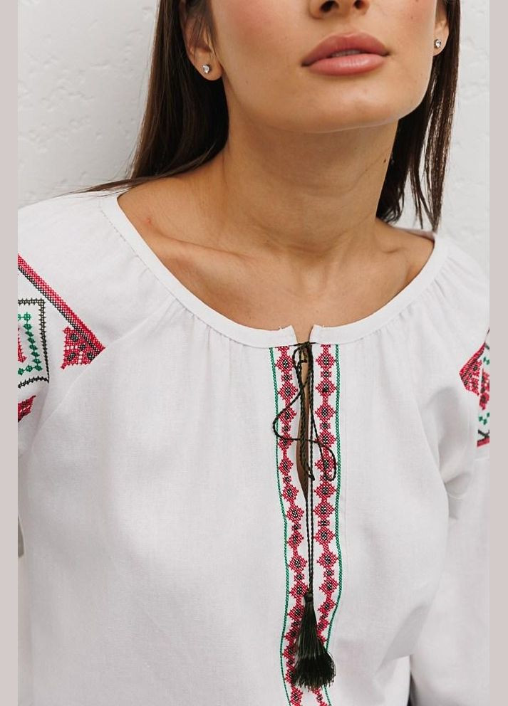 Жіноча вишиванка біла з маками хрестиком на рукавах MKAR35039-2 Modna KAZKA (280464586)