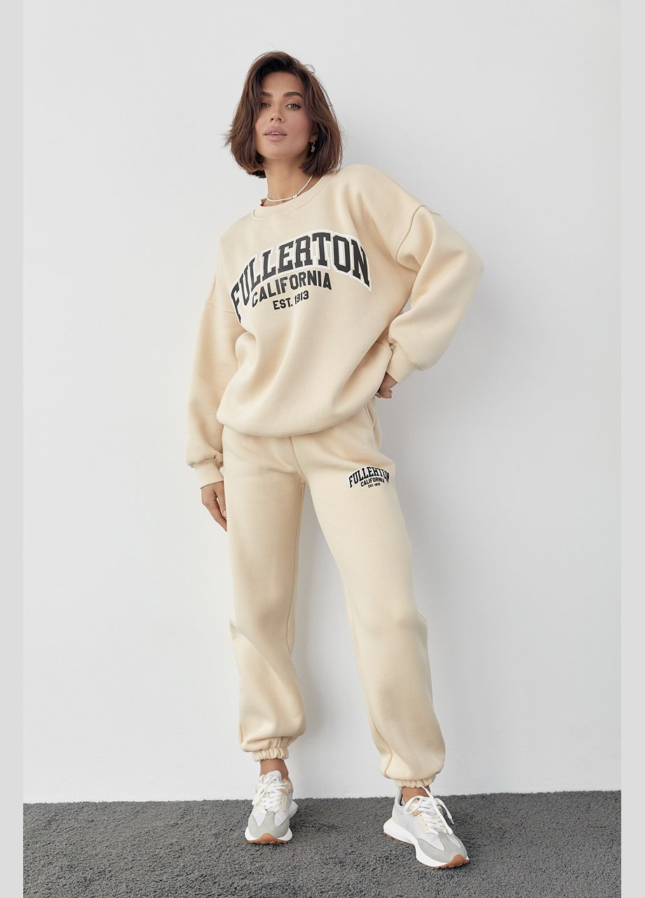 Жіночий спортивний костюм на флісі з принтом Fullerton California Liton (296909141)