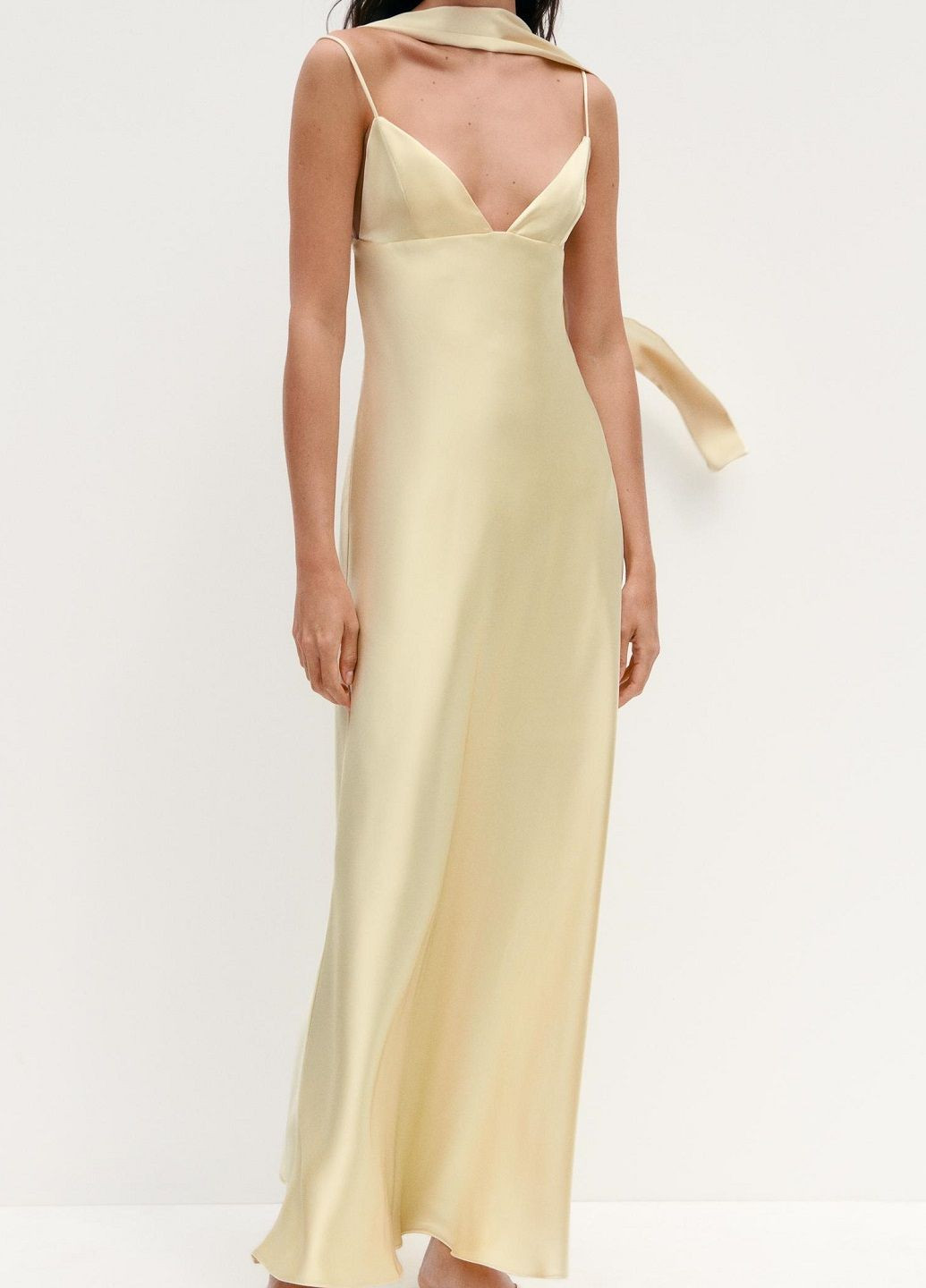 Світло-бежева вечірня сукня Zara однотонна