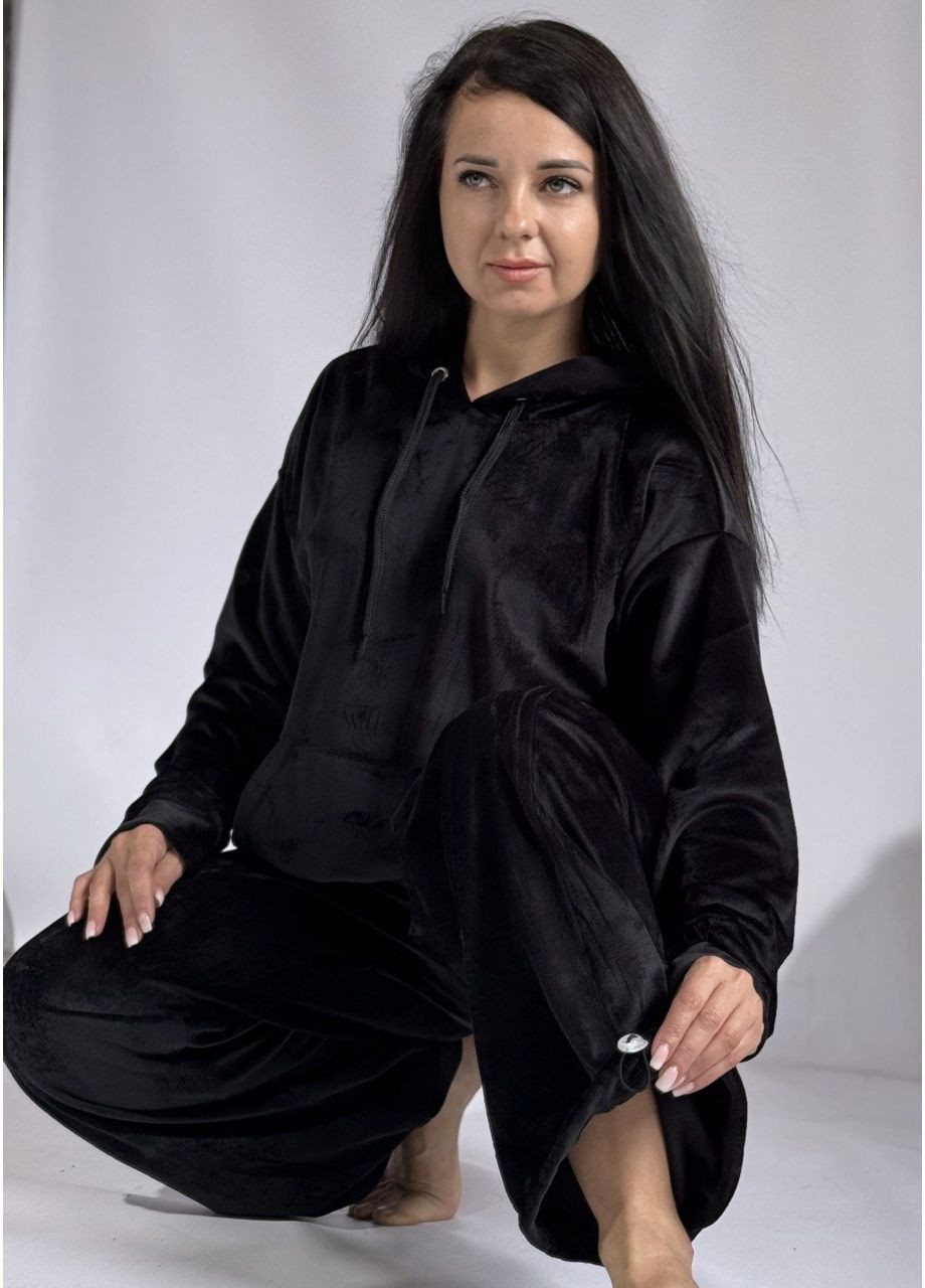 Женский велюровый костюм – Velour Queen – акцент на роскошь и женственность. No Brand (361443713)