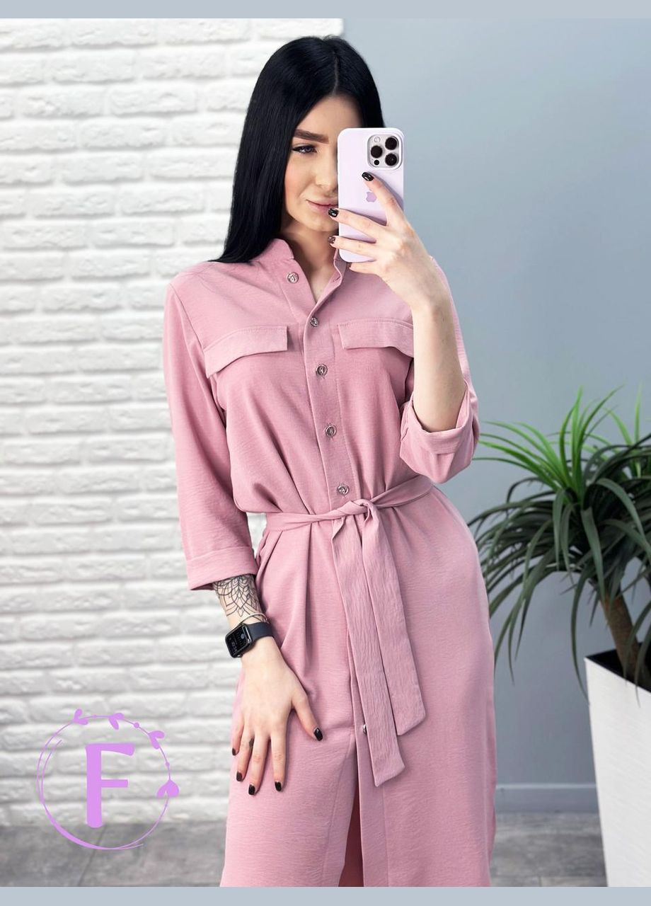 Пудровое длинное платье-рубашка с поясом Fashion Girl